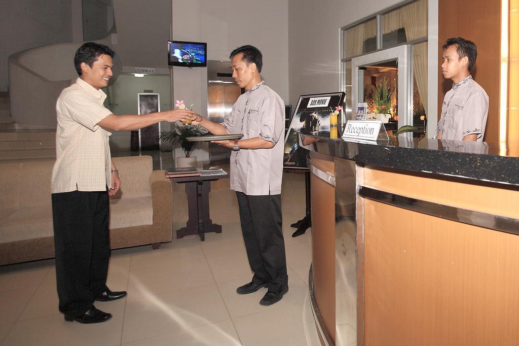 Narmada Convention Hall Hotel Mataram Exterior photo